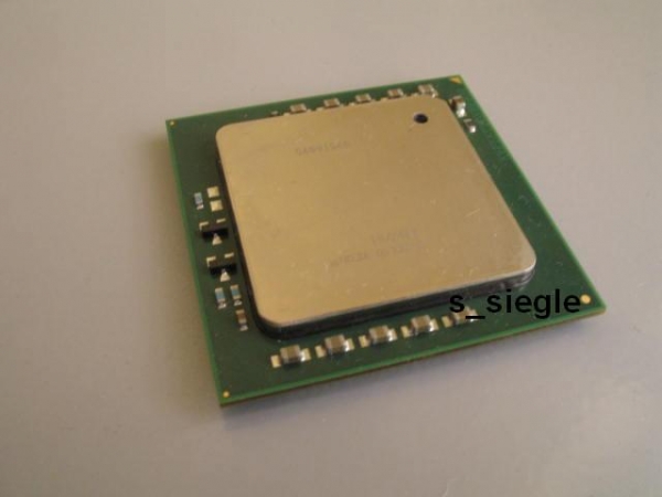 CPU Intel Xeon 2800DP: Socket 604/2,8 GHz/FSB533/512 KB L2, SL6GG