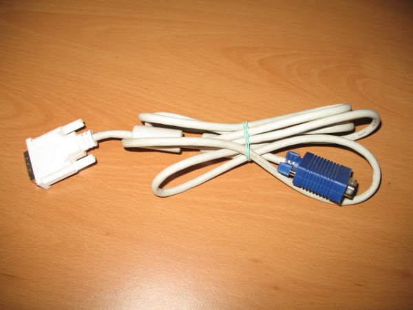 Kabel DVI-A digital auf / to VGA D-Sub analog 15 pin.